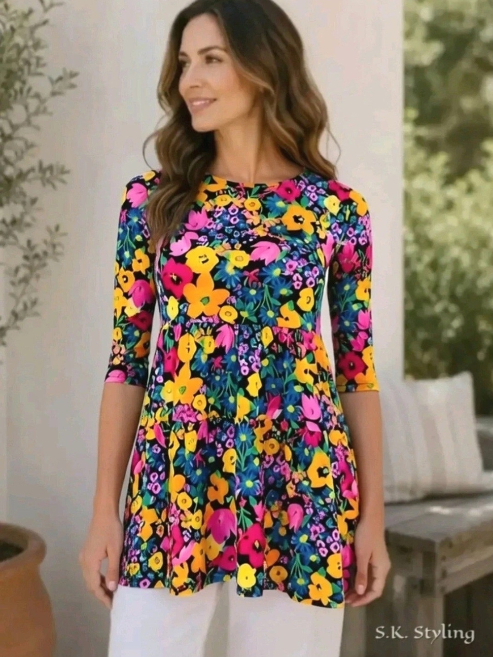 COLLEEN LOPEZ Black Multi Floral Tiered/Empire Stretch Knit Top Elbow Sleeve S/M